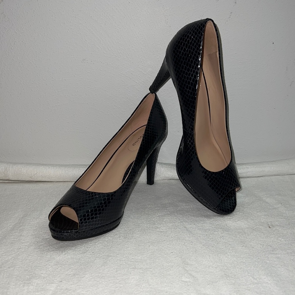 Black open toe Bandolino Heels